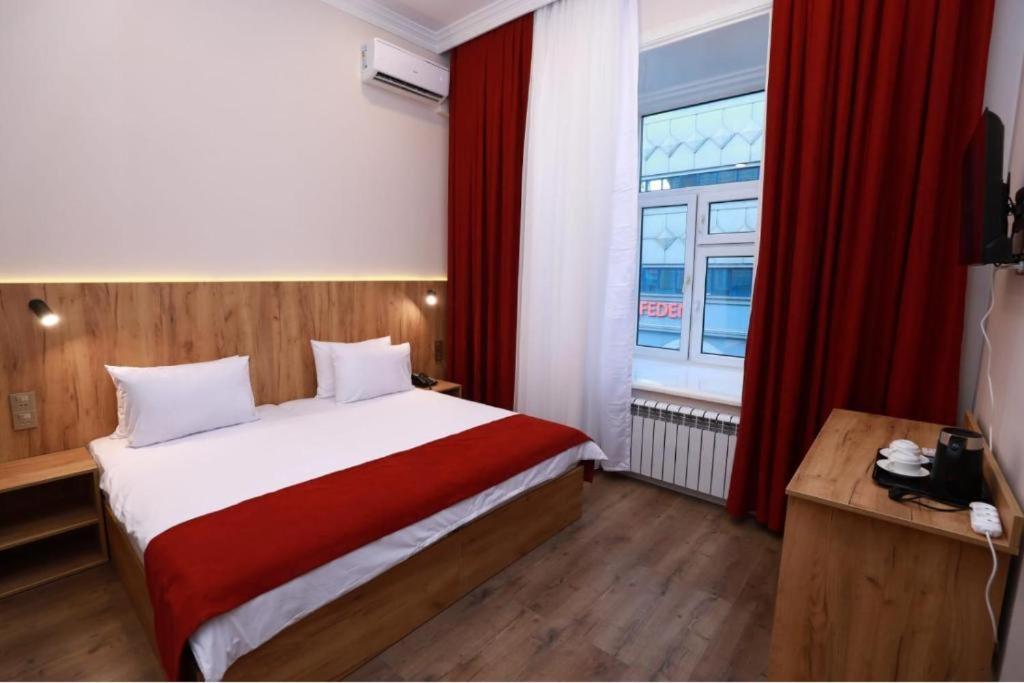 London Hotel And Guest House Μπακού Εξωτερικό φωτογραφία
