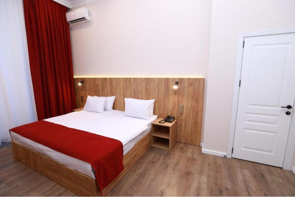 London Hotel And Guest House Μπακού Εξωτερικό φωτογραφία