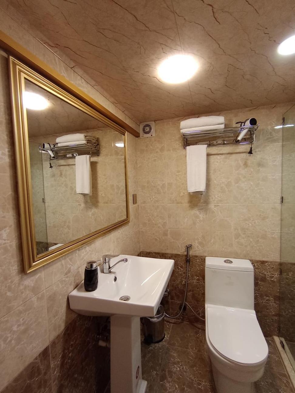 London Hotel And Guest House Μπακού Εξωτερικό φωτογραφία